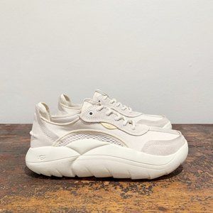 UGG Women’s LA Cloud Low Sneakers In Gardenia